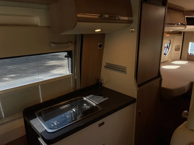 Malibu 640 LE Comfort TV 200 Ah Lithium SOLAR