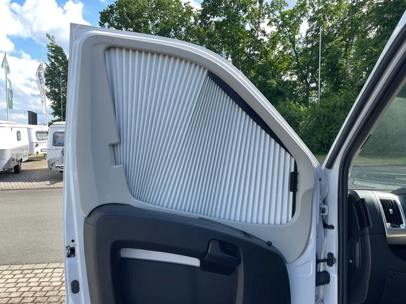 Malibu 640 LE Comfort TV 200 Ah Lithium SOLAR