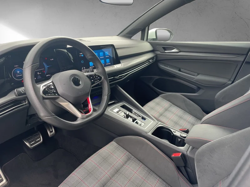 Golf VIII 2.0 TSI DSG GTI