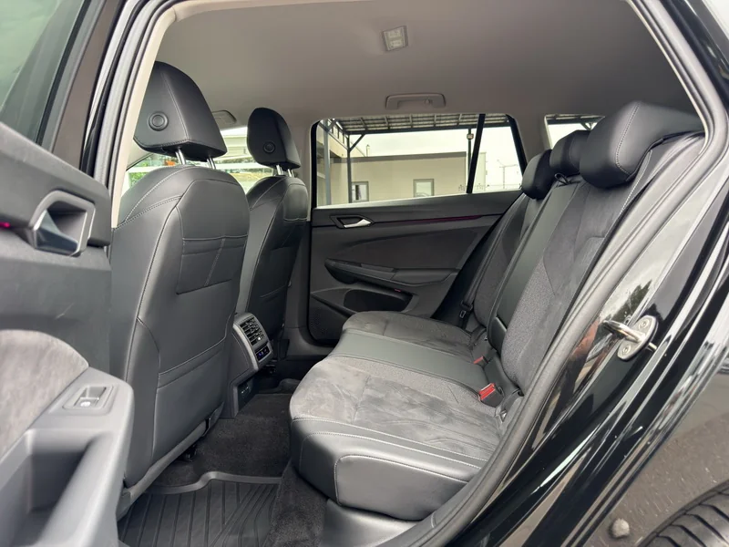 Golf VIII Variant 1.5 TSI Edition