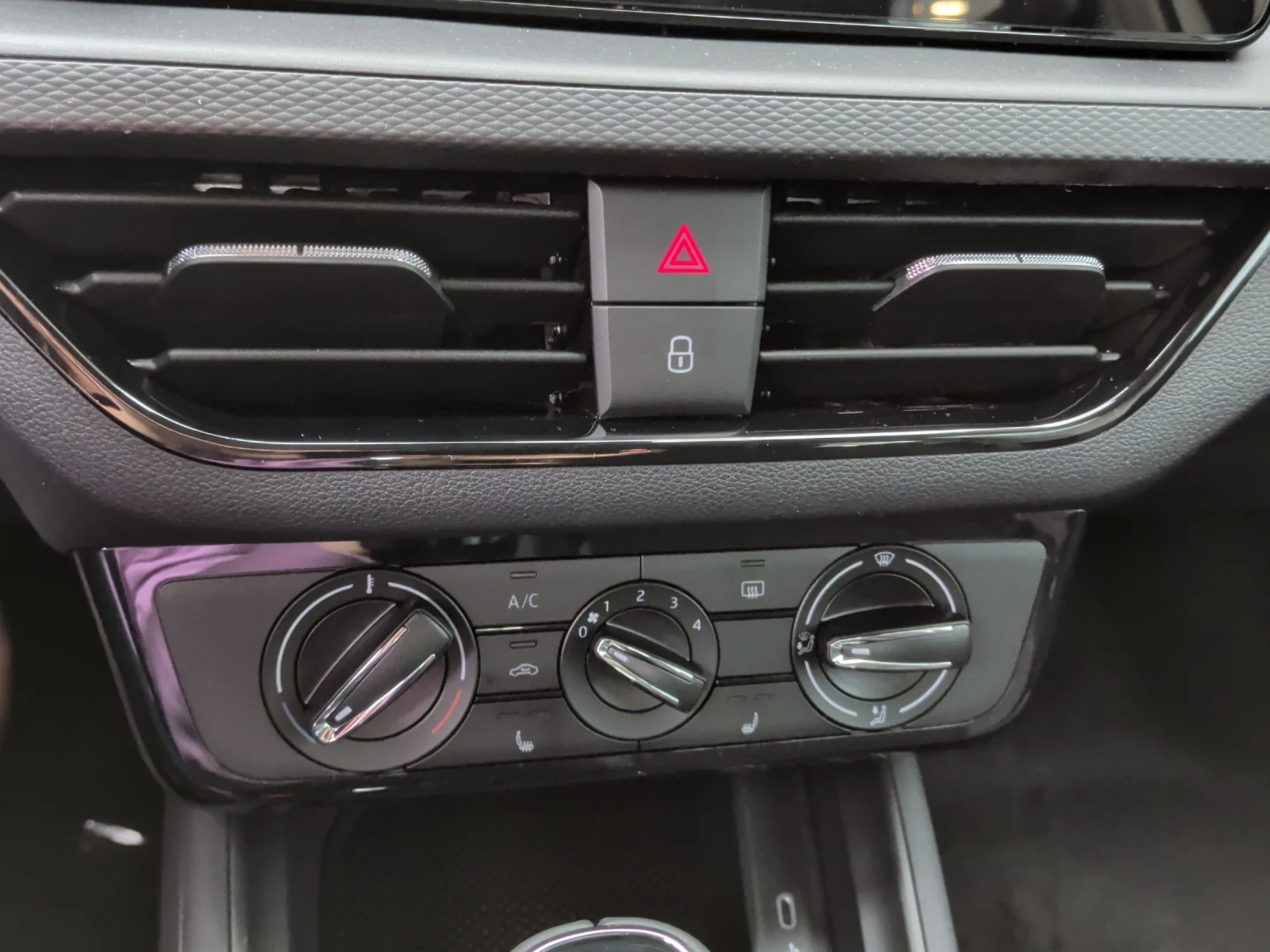 Scala 1.0 TSI Essence