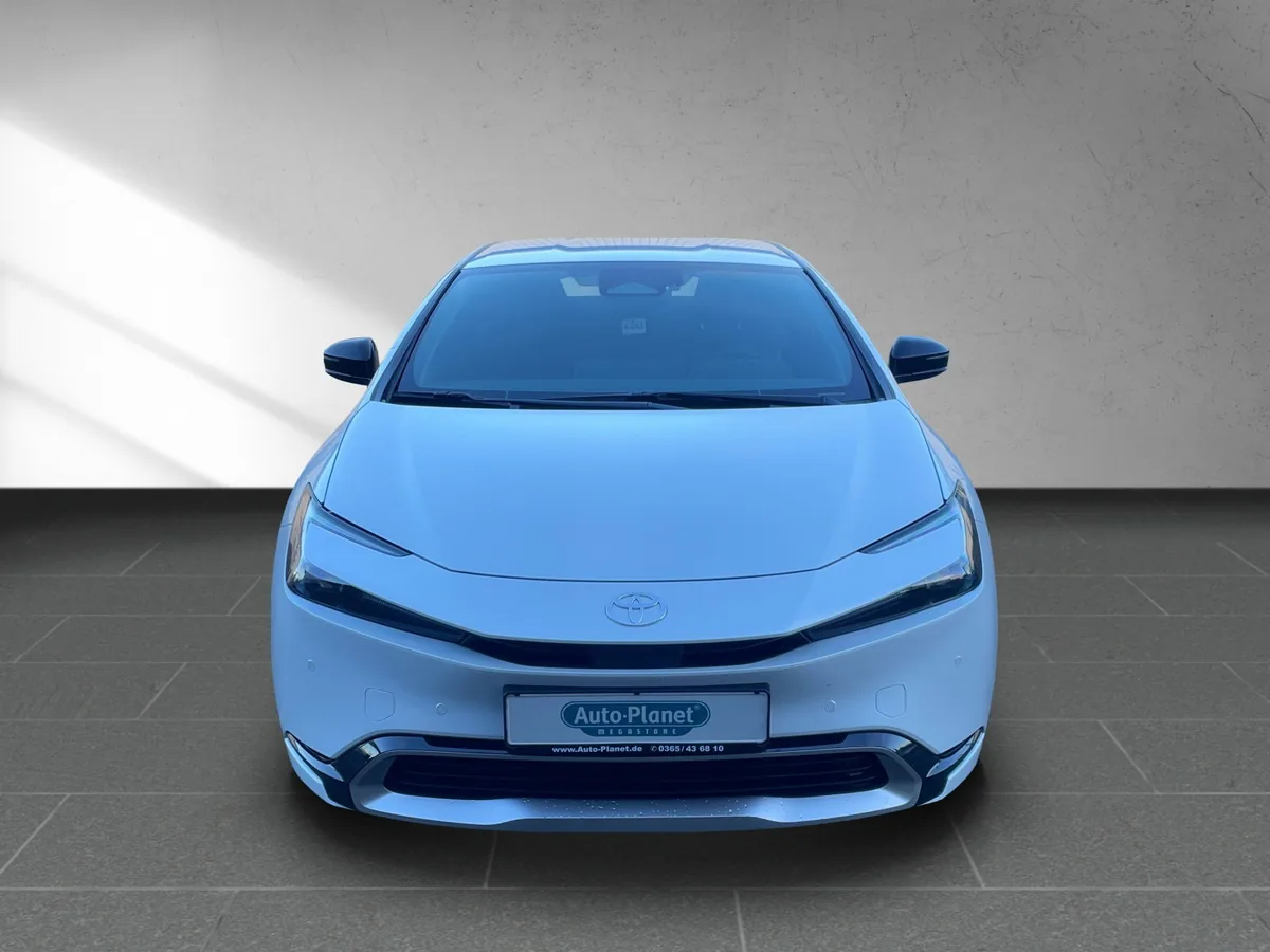 Prius 2.0 Plug-in Executive