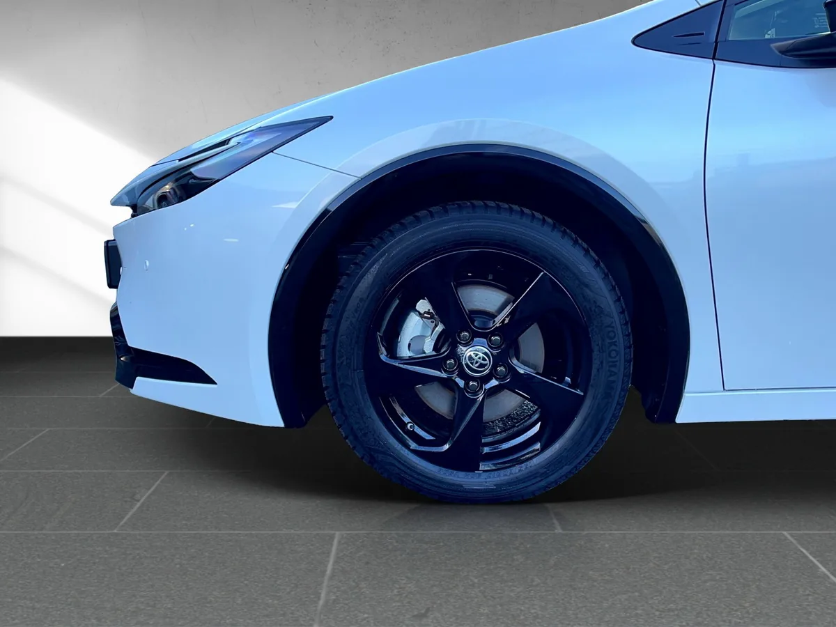 Prius 2.0 Plug-in Executive