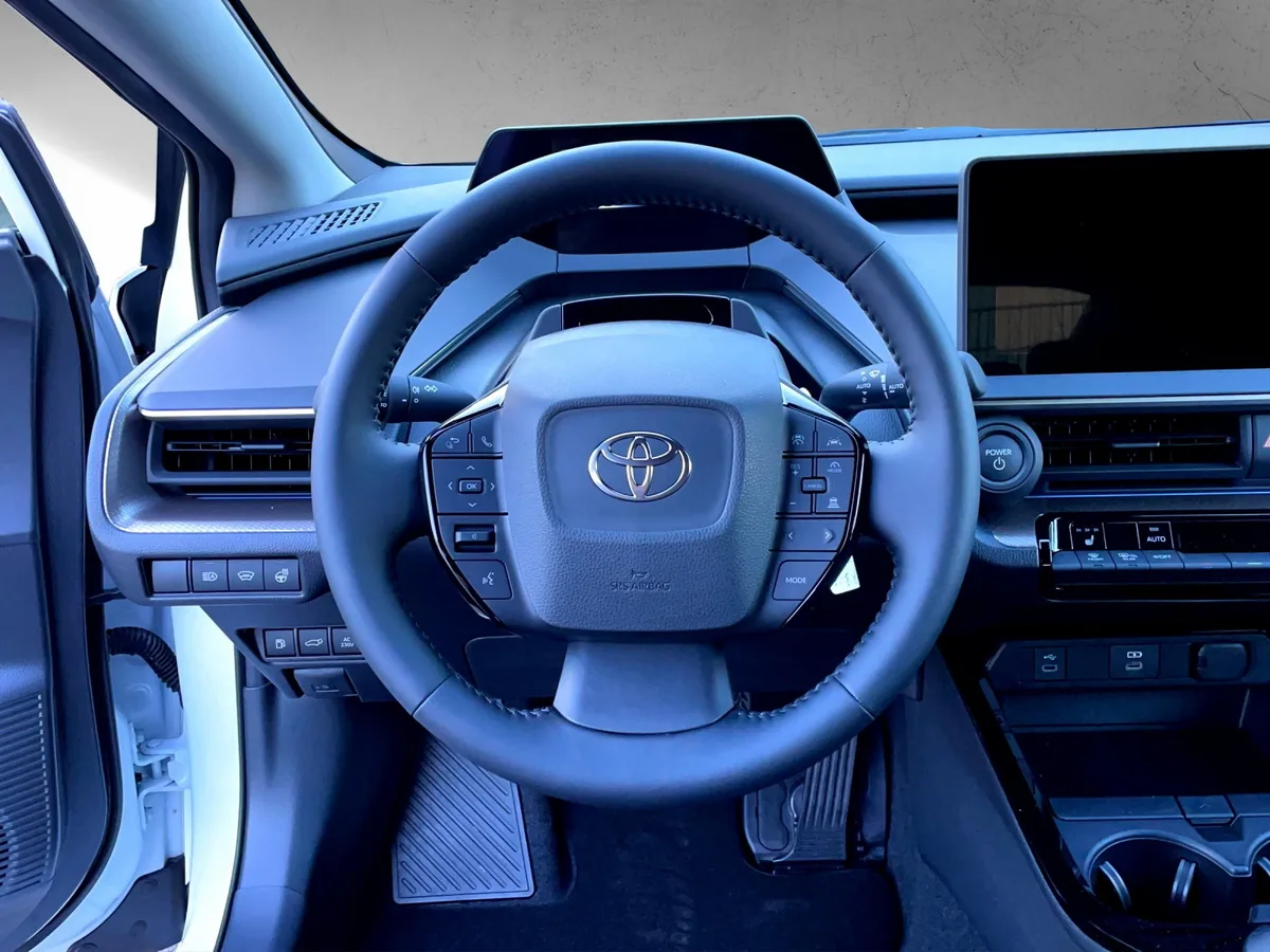 Prius 2.0 Plug-in Executive