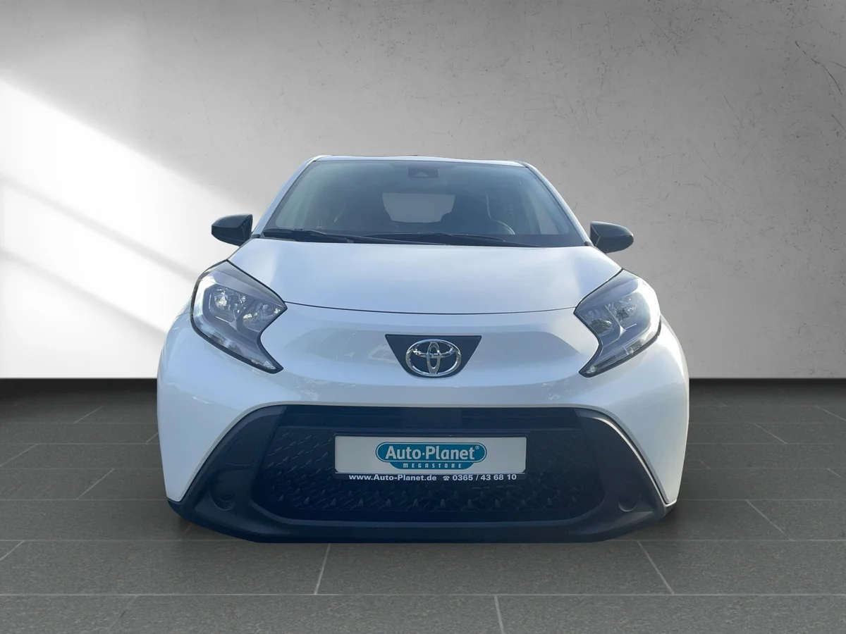 Aygo X 1.0 Business
