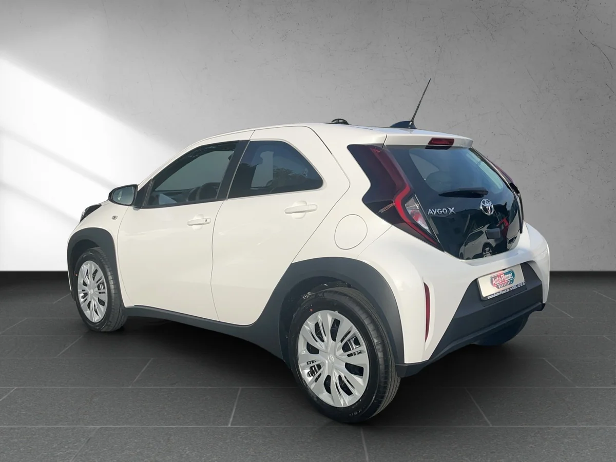 Aygo X 1.0 Business