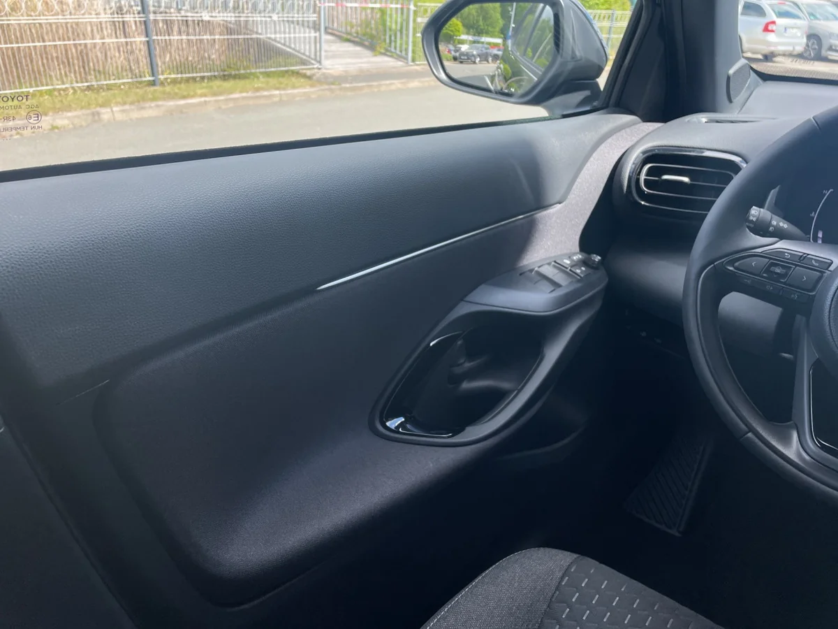 Yaris Cross 1.5 Hybrid Teamplayer