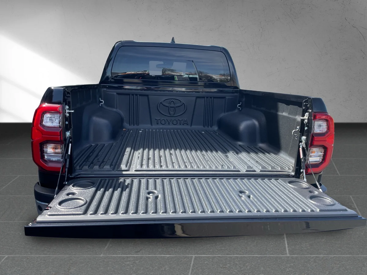 Hilux 2.8D AWD Double Cab Executive