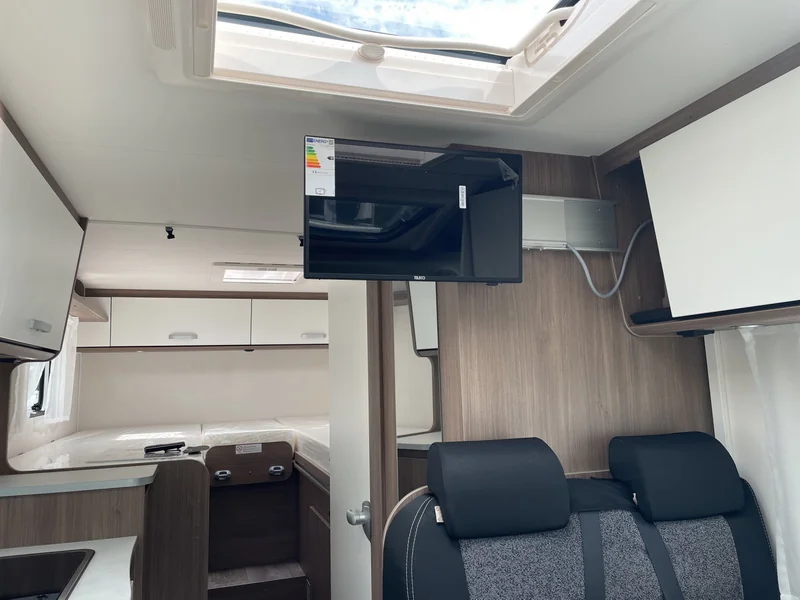 V 337 PRO+ TV NAVI KAMERA