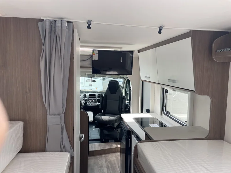 V 337 PRO+ TV NAVI KAMERA