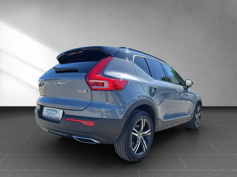 XC40 D4 AWD R-Design
