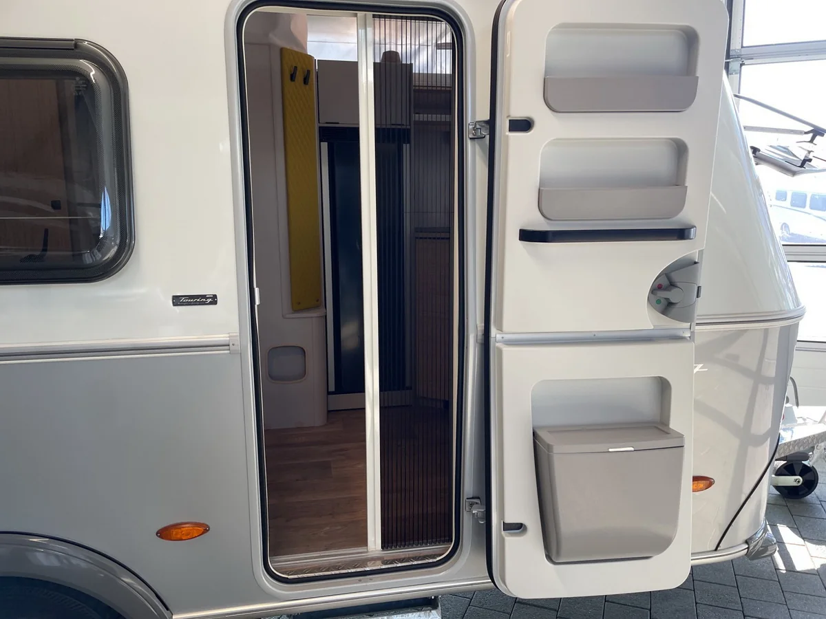 Touring 620 Urban DUSCHE MOVER TV