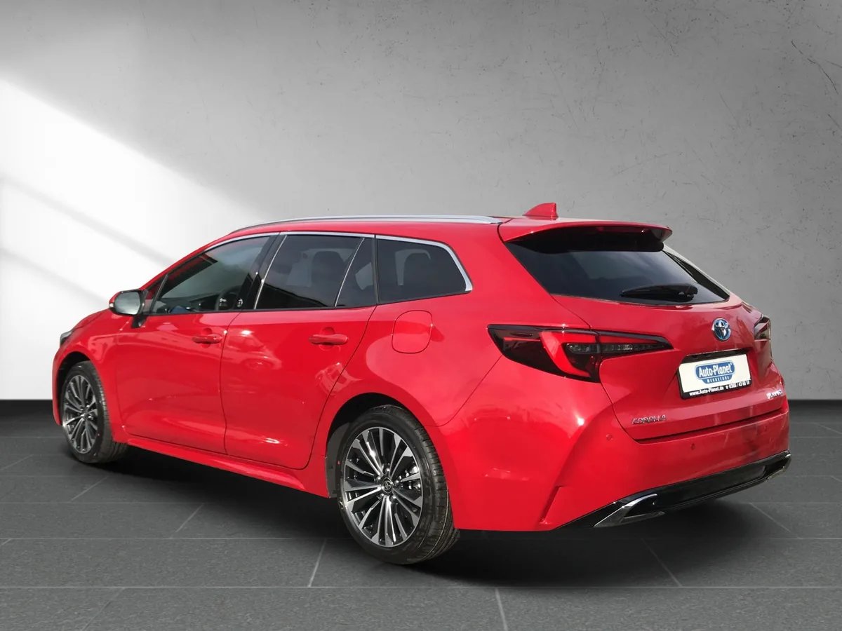 Corolla TS 2.0 Hybrid Team D