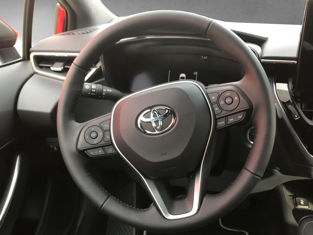 Corolla TS 2.0 Hybrid Team D