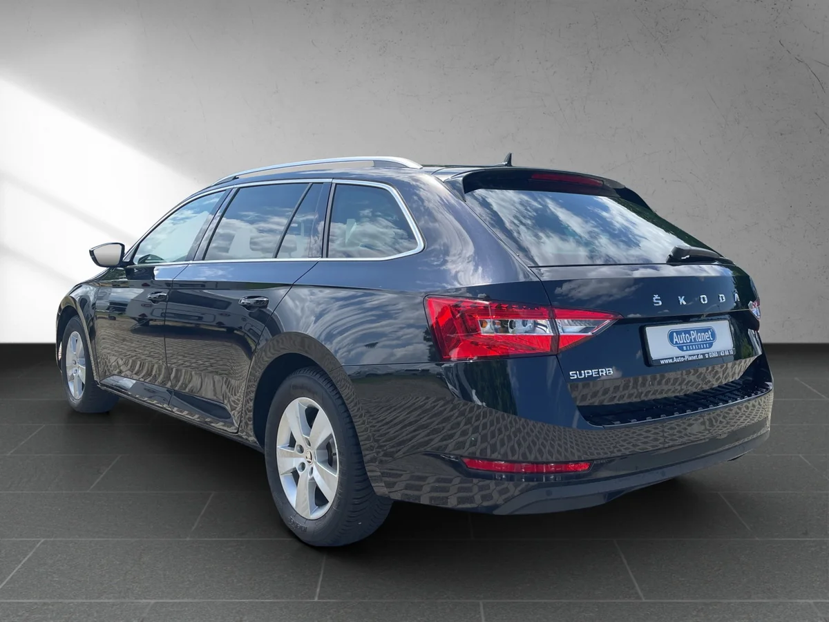 Superb Combi III 2.0 TDI DSG Ambition