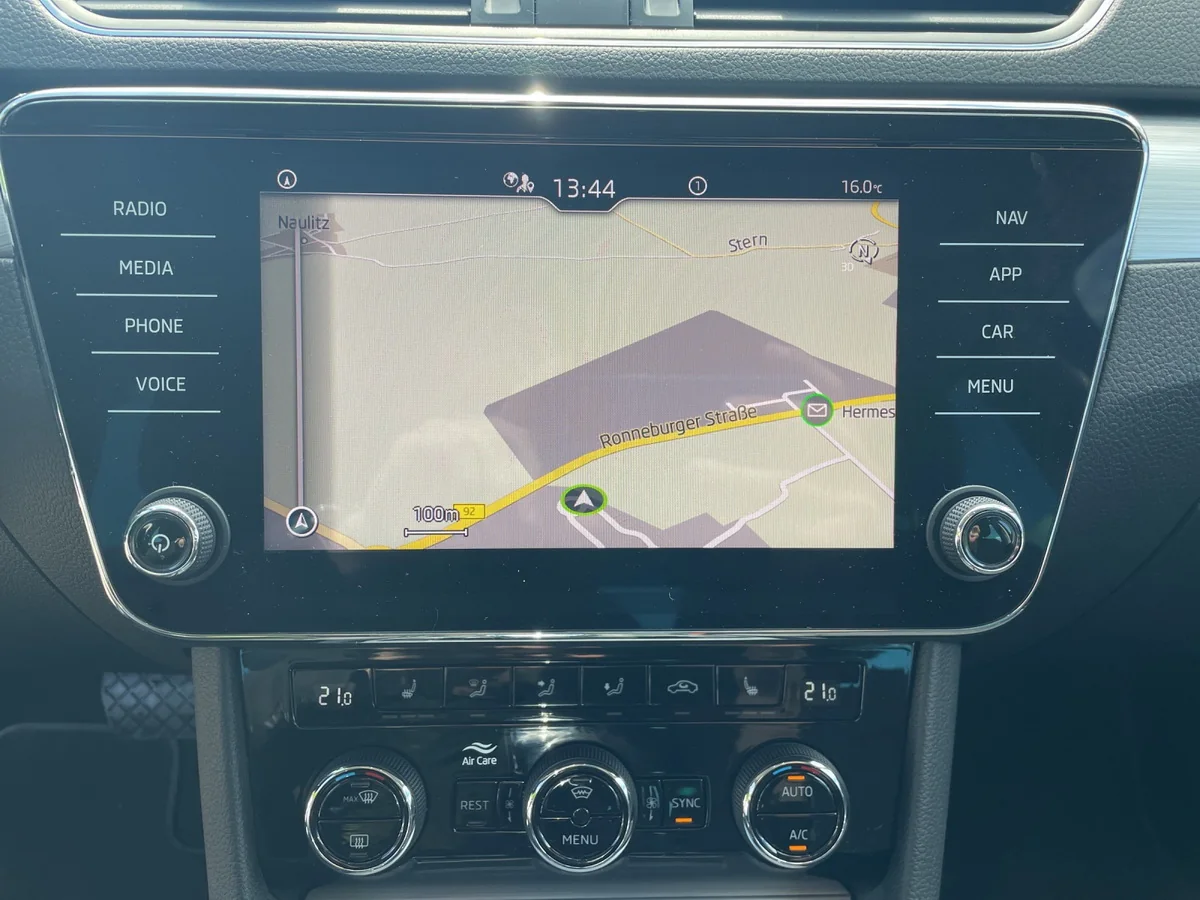 Superb Combi III 2.0 TDI DSG Ambition