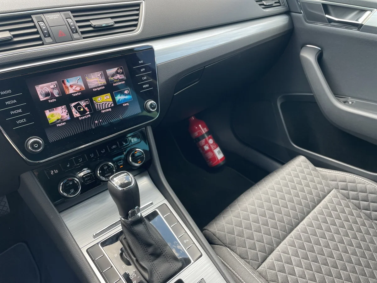 Superb Combi III 2.0 TDI DSG Ambition