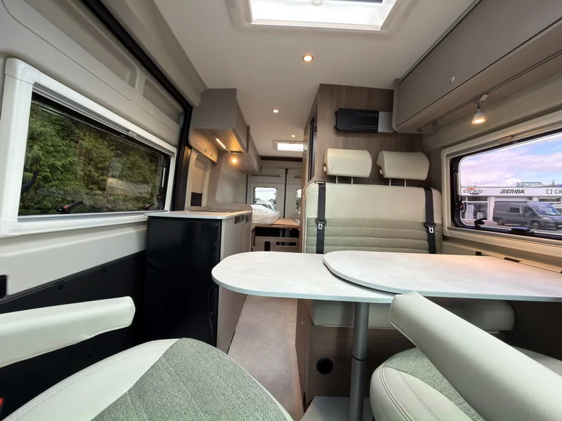CV 640 PRO+ 20 Jahre AUTOMATIK ACC TV NAVI