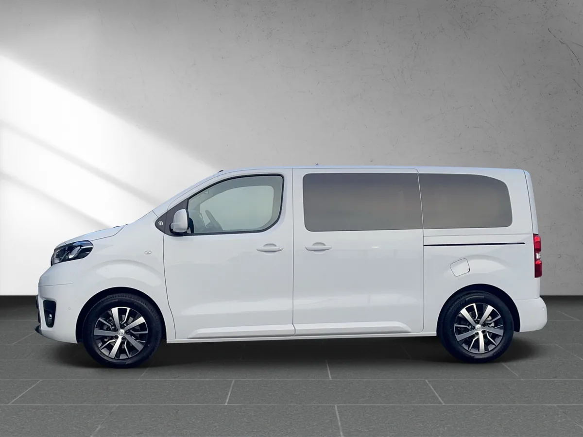 Proace Verso L1 Team D