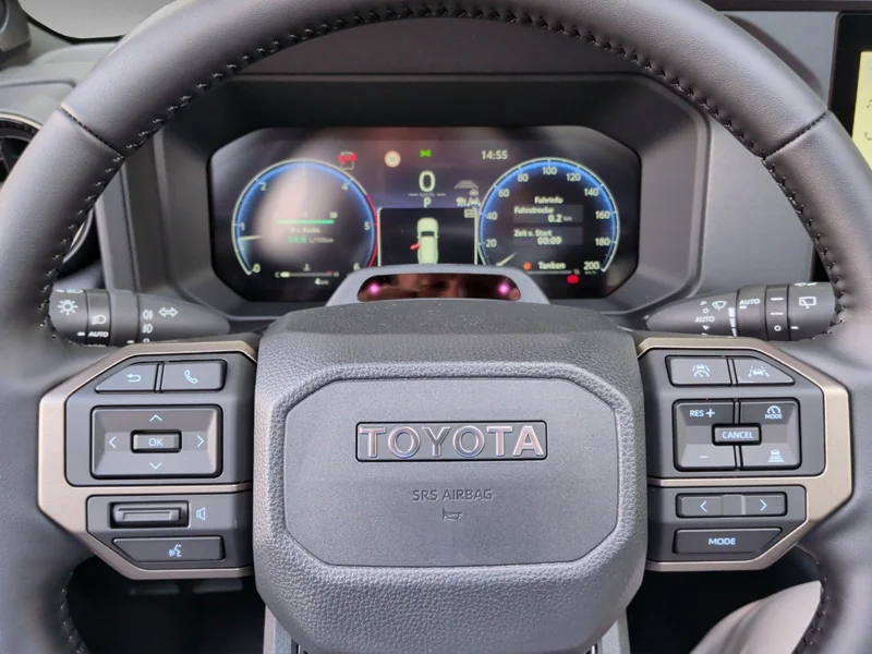 Land Cruiser 2.8D AWD Lounge