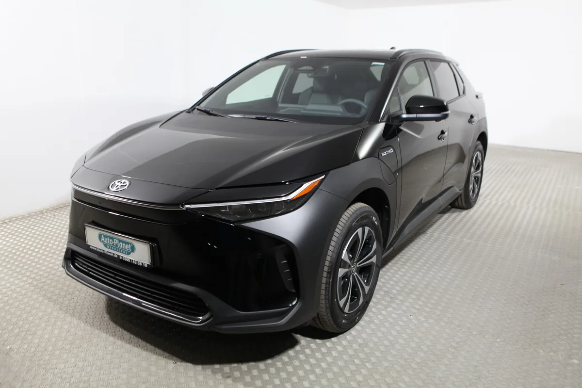 TOYOTA bZ4X