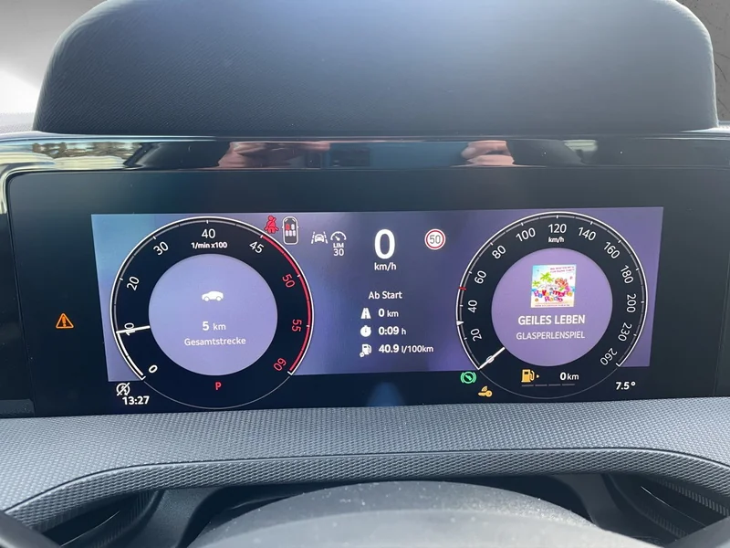 Superb Combi IV 2.0 TDI DSG Essence