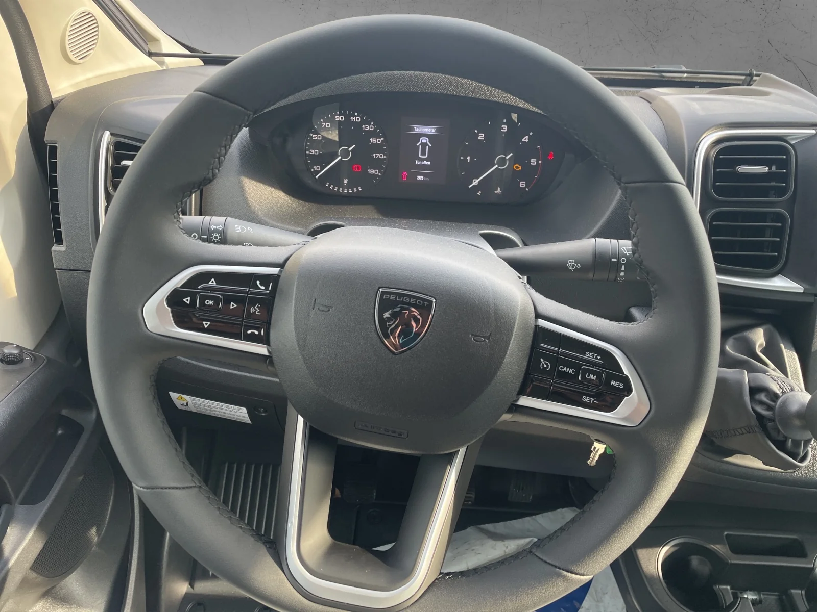 ADVTR 6.4 EF NAVI KAMERA AWT beheizt