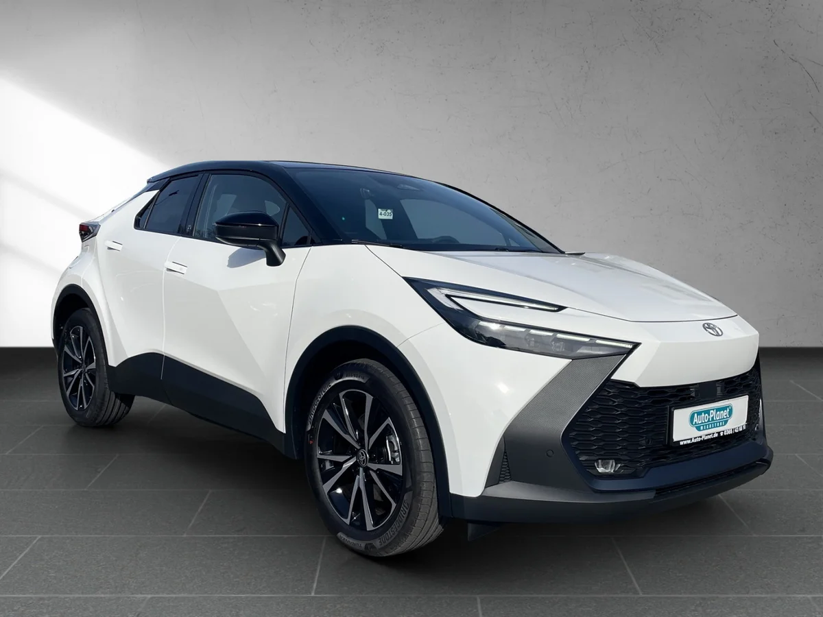 C-HR 2.0 Plug-In Hybrid Team Deutschland