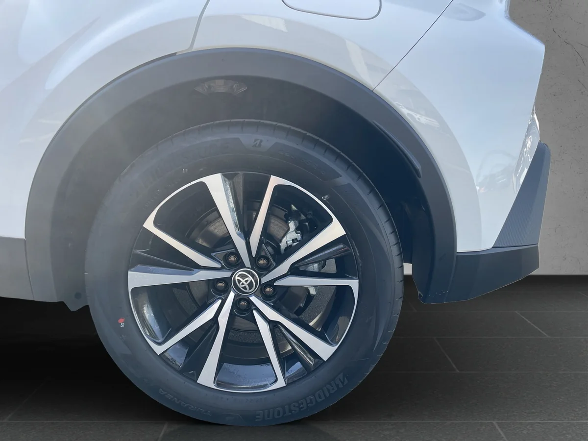 C-HR 2.0 Plug-In Hybrid Team Deutschland