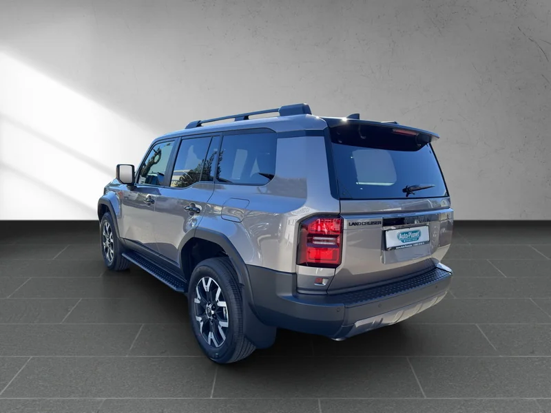 Land Cruiser 2.8D AWD Lounge