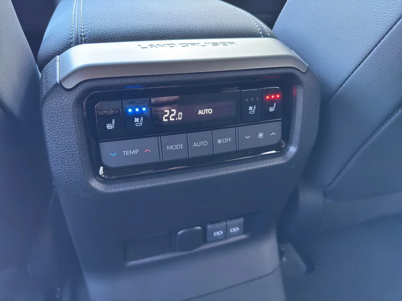 Land Cruiser 2.8D AWD Lounge