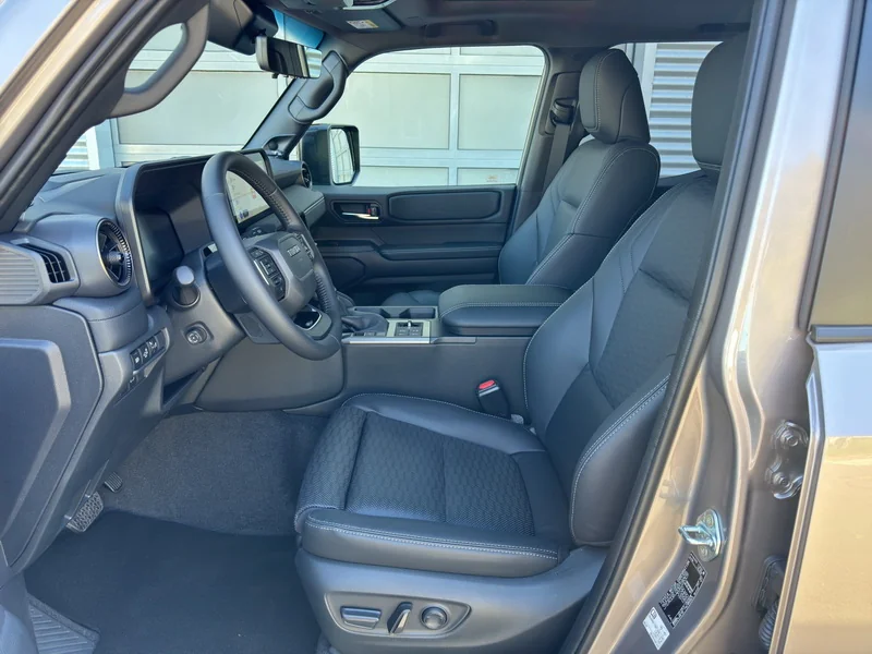 Land Cruiser 2.8D AWD Lounge