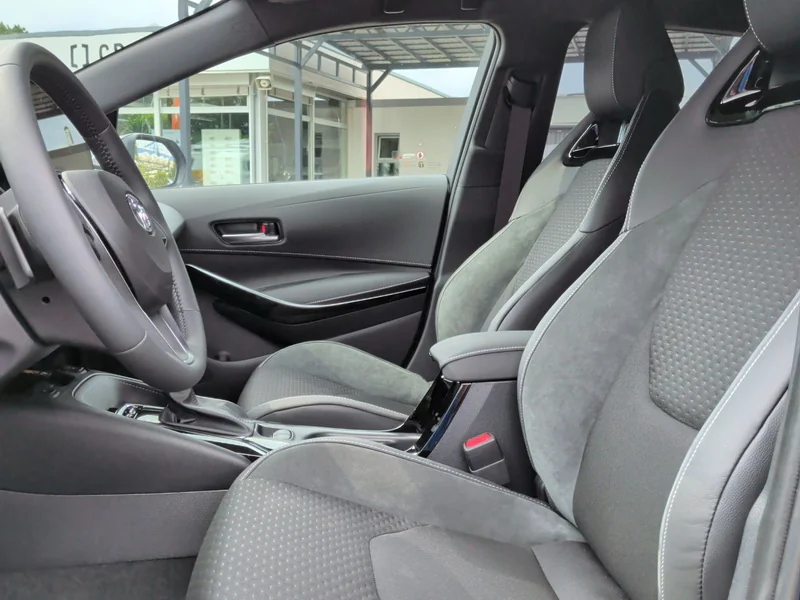 Corolla TS 2.0 Hybrid Lounge