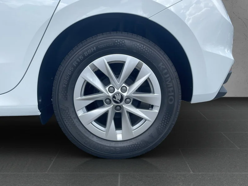 Fabia IV 1.0 MPI Essence