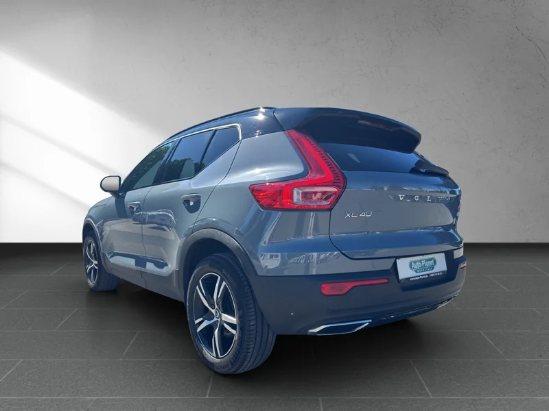 XC40 D4 AWD R-Design