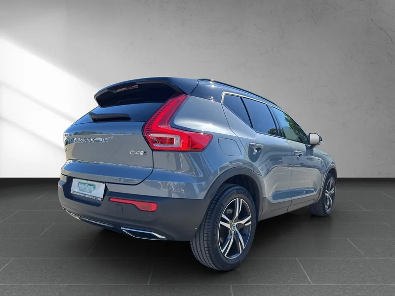 XC40 D4 AWD R-Design