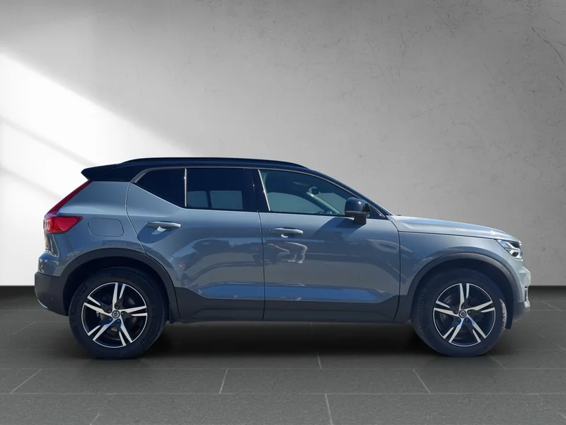 XC40 D4 AWD R-Design