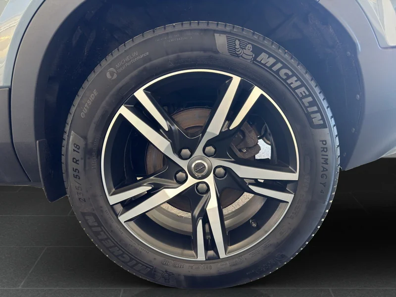 XC40 D4 AWD R-Design