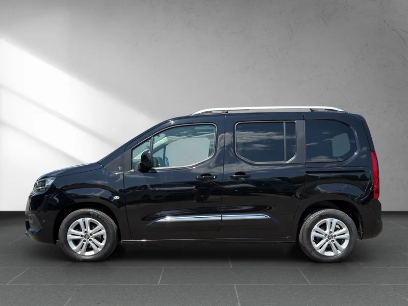 Proace City Verso 1.2T Team D