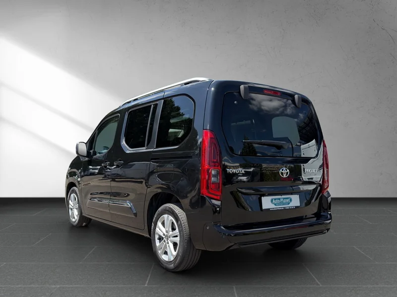 Proace City Verso 1.2T Team D
