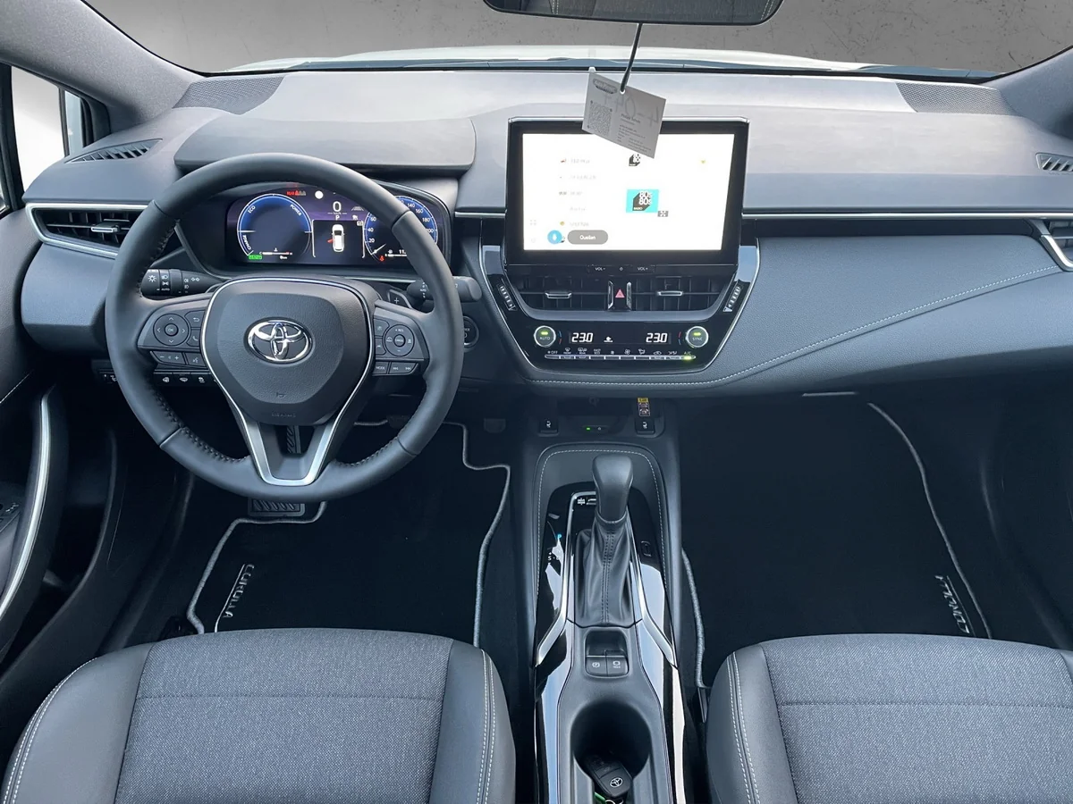 Corolla TS 2.0 Hybrid Team D