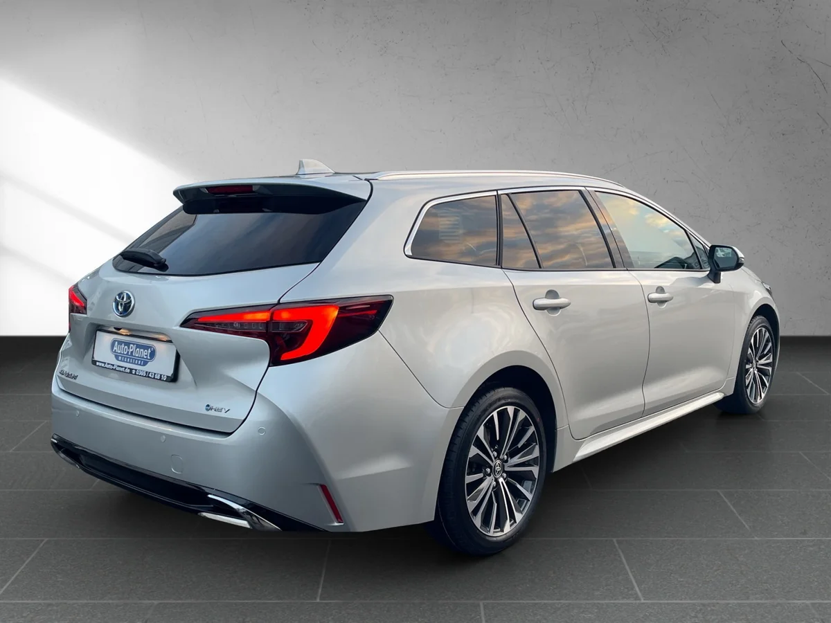 Corolla TS 2.0 Hybrid Team D