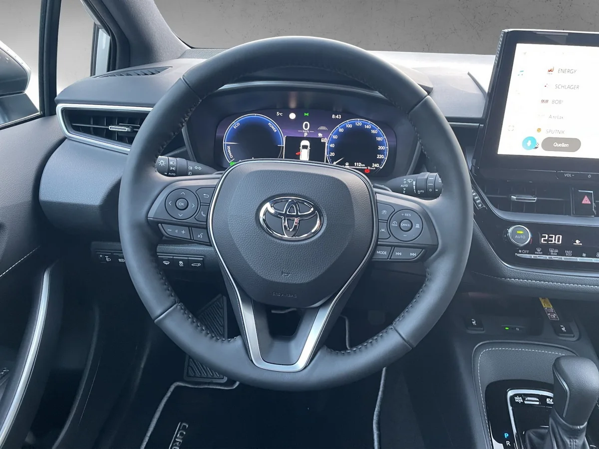 Corolla TS 2.0 Hybrid Team D