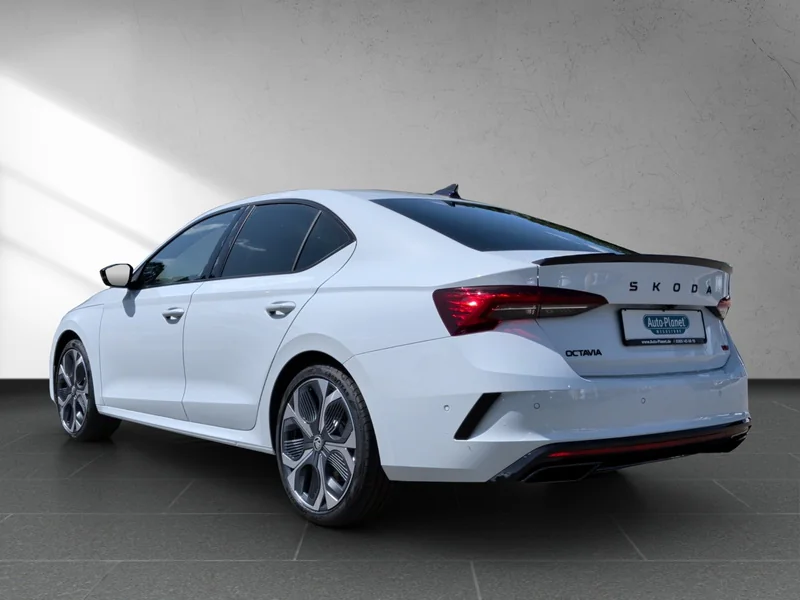 Octavia IV 2.0 TSI DSG RS