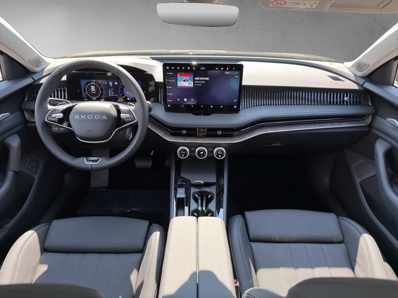 Superb Combi IV 1.5 TSI iV DSG L&K