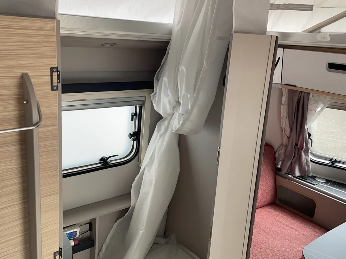 Touring 530 Tango Red KOMFORT PAKET DUSCHE