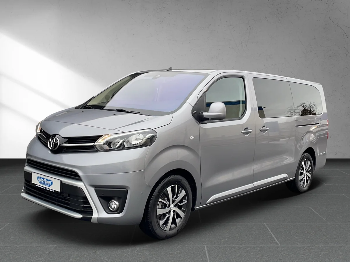 TOYOTA Proace