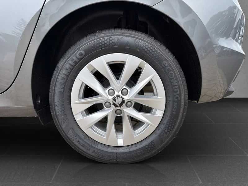 Fabia IV 1.0 MPI Essence