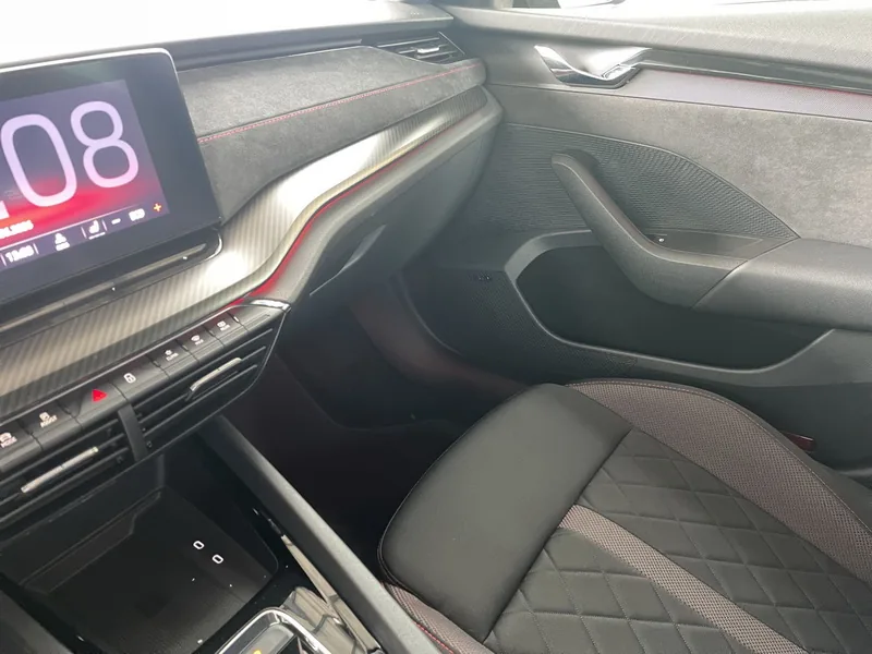 Octavia Combi IV 1.4 TSI iV DSG RS