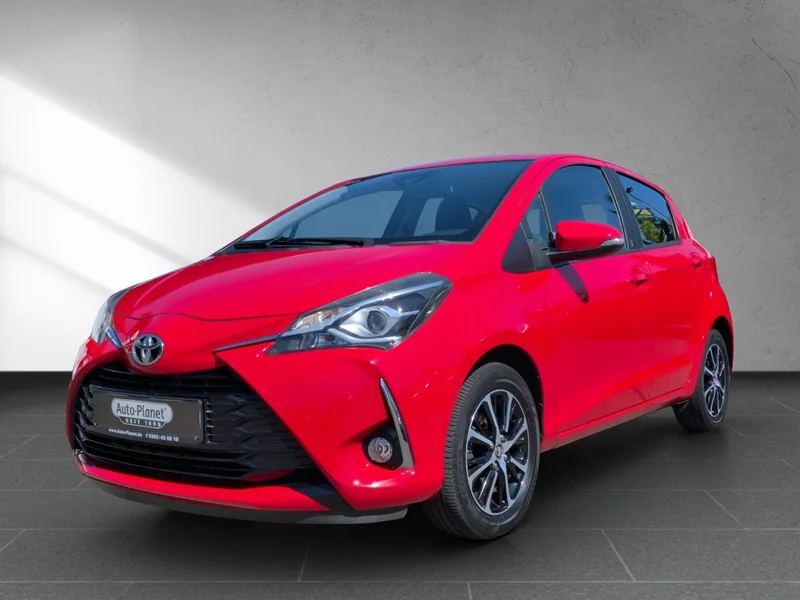TOYOTA Yaris